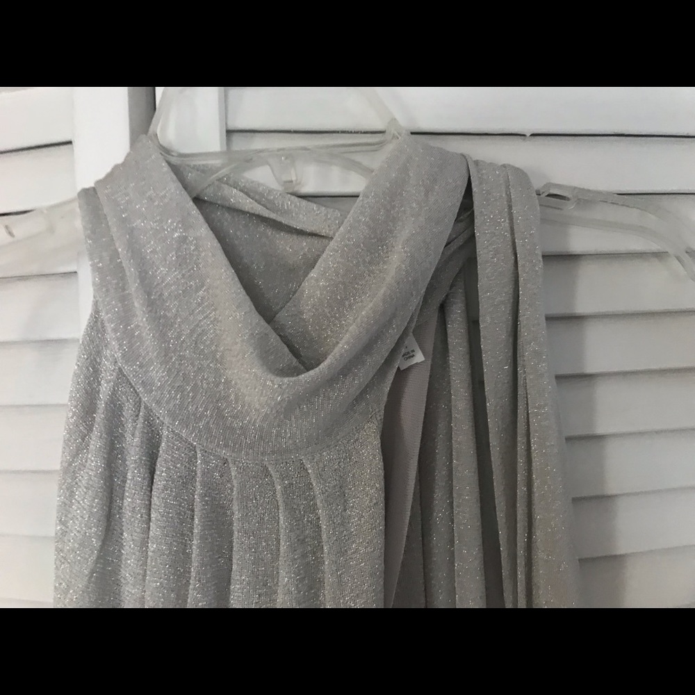 Fabulous dress for parties, weddings…. Elegant and sexy at the same!